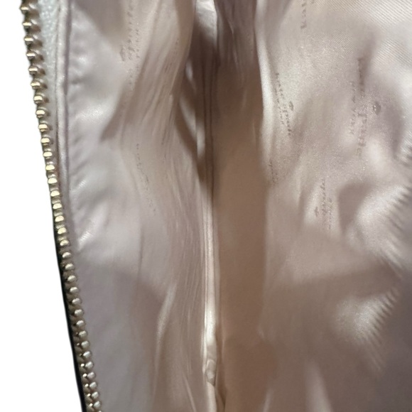 Kate Spade New York NYC Big Apple Universal Laptop Sleeve NWT - Picture 9 of 9